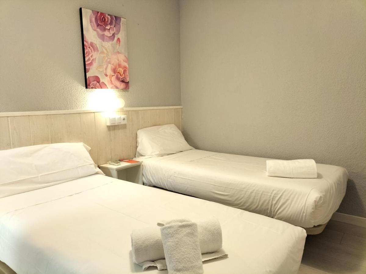 Hostal Albero By Gaiarooms Salamanca Ngoại thất bức ảnh