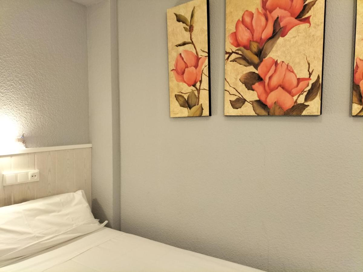 Hostal Albero By Gaiarooms Salamanca Ngoại thất bức ảnh